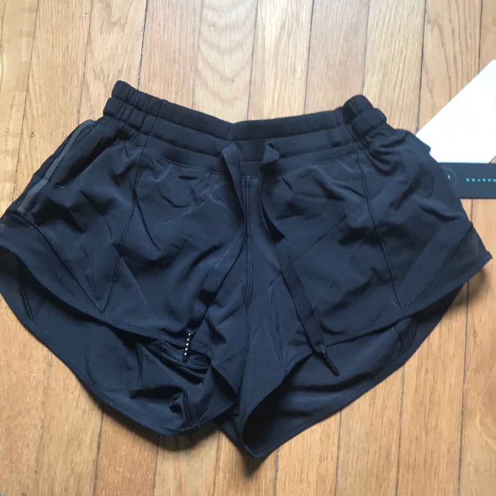 Lululemon Hotty Hot Short